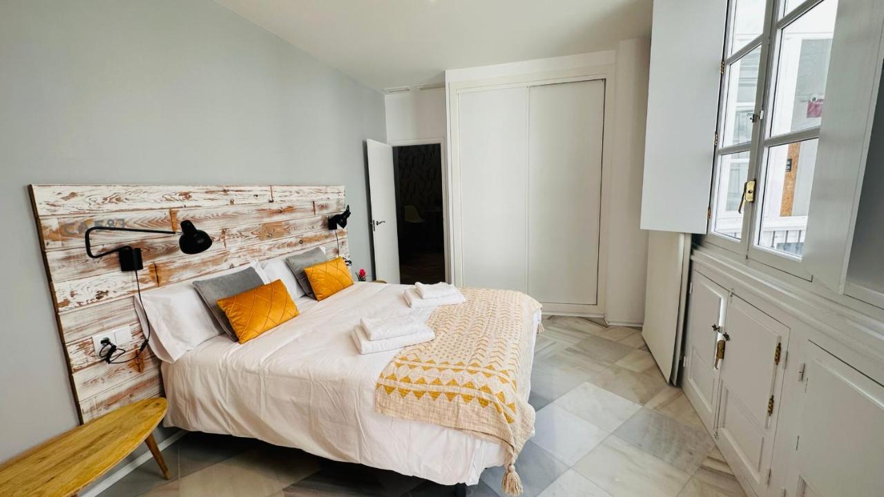 Apartamentos Gadir Centro Cádiz Exterior foto